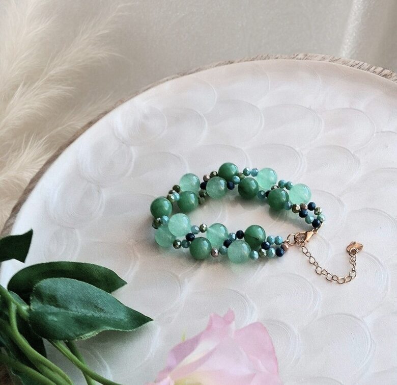 Zaļā avanturīna rokassprādze